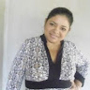 Meet your Posher, Yanira